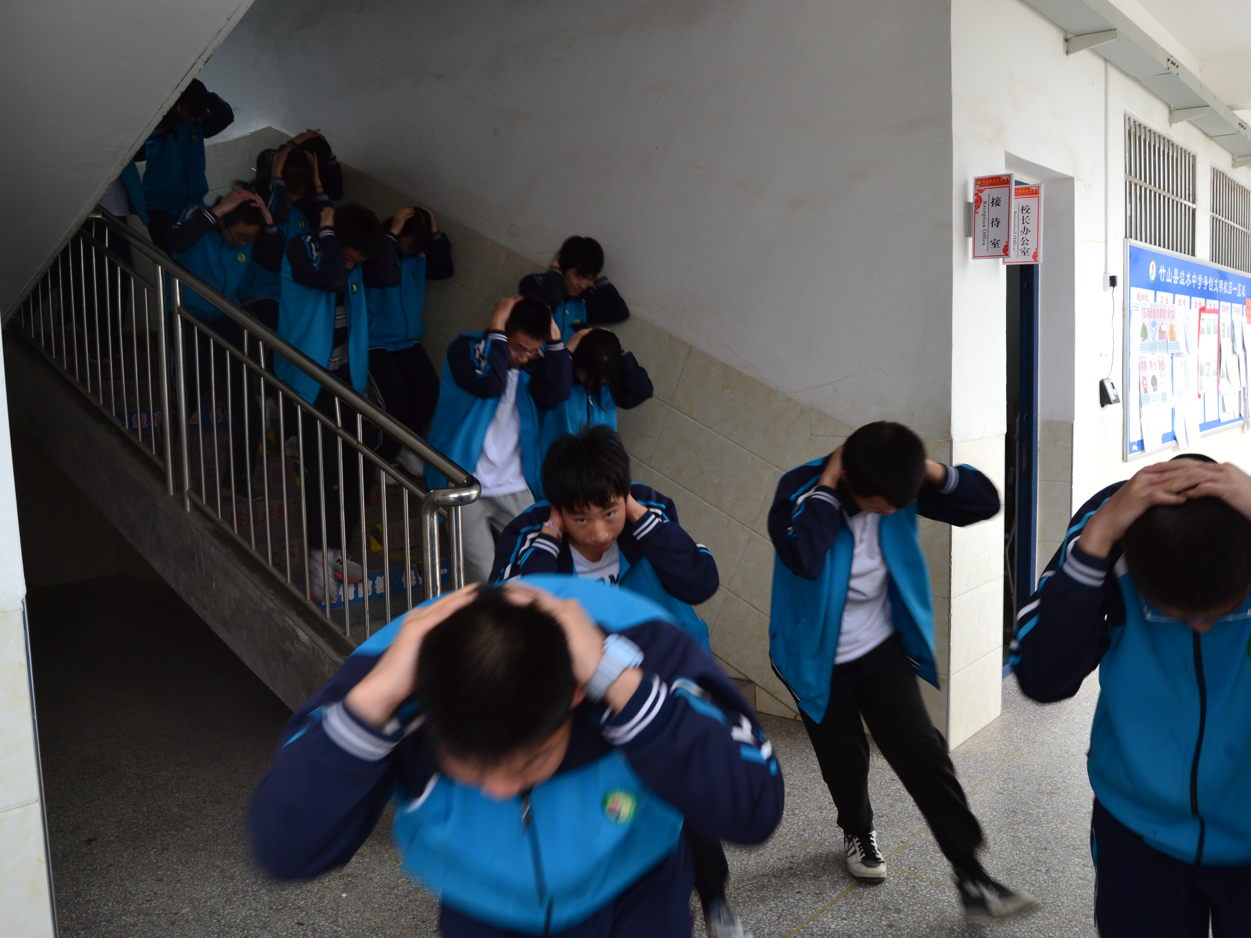 溢水中学开展应急疏散演练