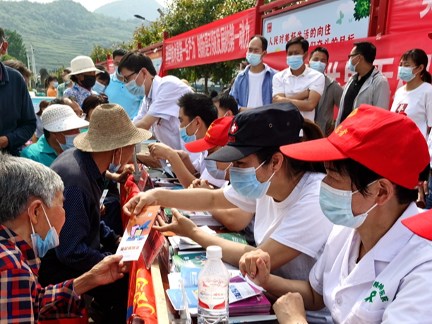 县疾控中心：控烟宣传到村组
