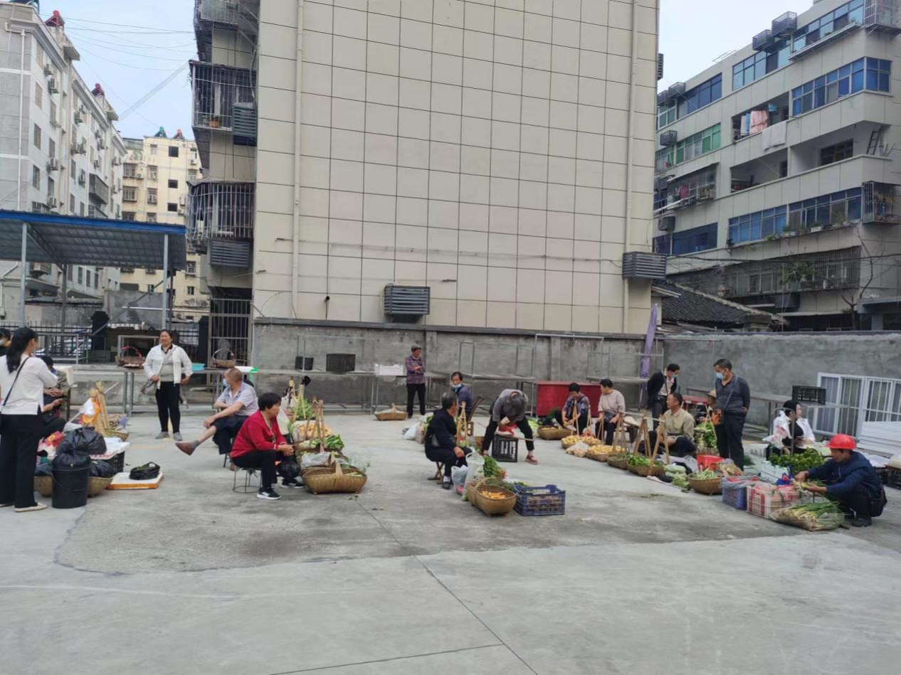 县城市管理执法局：老街安全整治，有力度还显温度