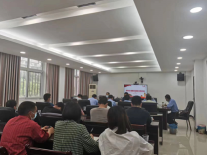 柳林乡召开道路交通安全知识培训会