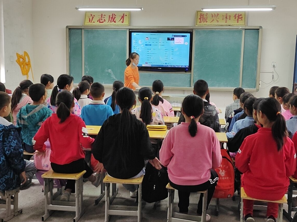 溢水镇东川小学开展送教下乡活动