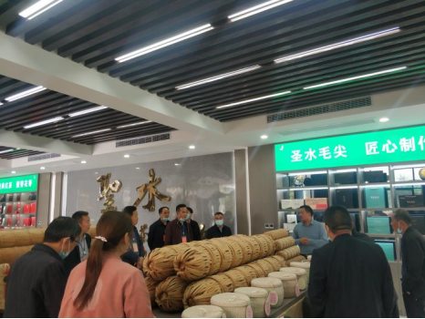 寶豐鎮(zhèn)開展安全隱患排查 為企業(yè)發(fā)展“保駕護(hù)航”