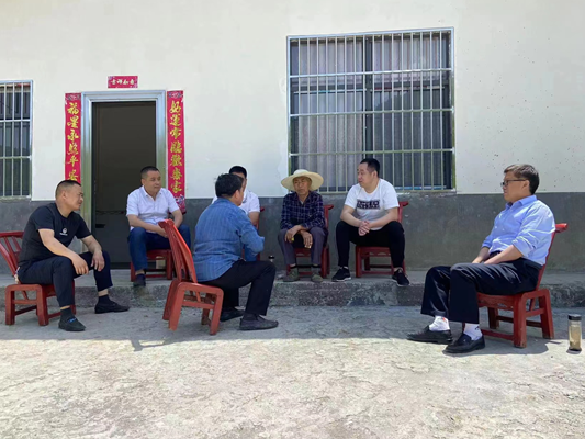 柳林乡退役军人服务站深入开展党员干部下基层察民情解民忧暖民心实践活动