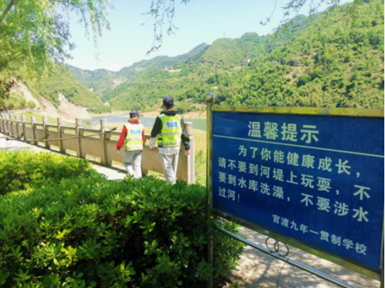 官渡镇“三落实”织牢织密防溺水安全网