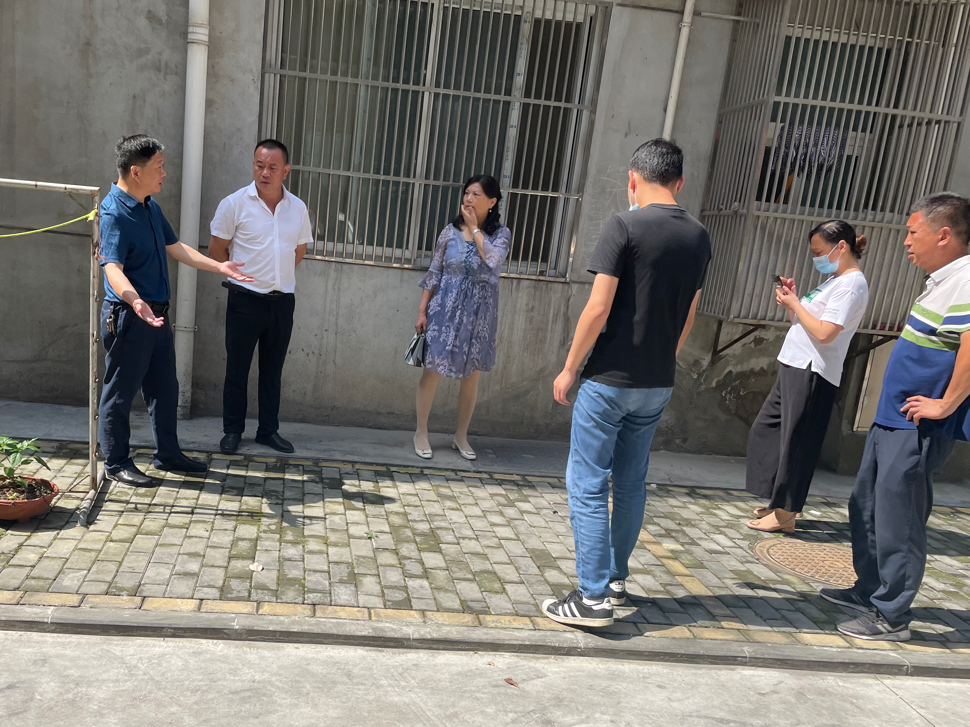 县园林路灯局：“下沉”社区 “诚心”解民忧