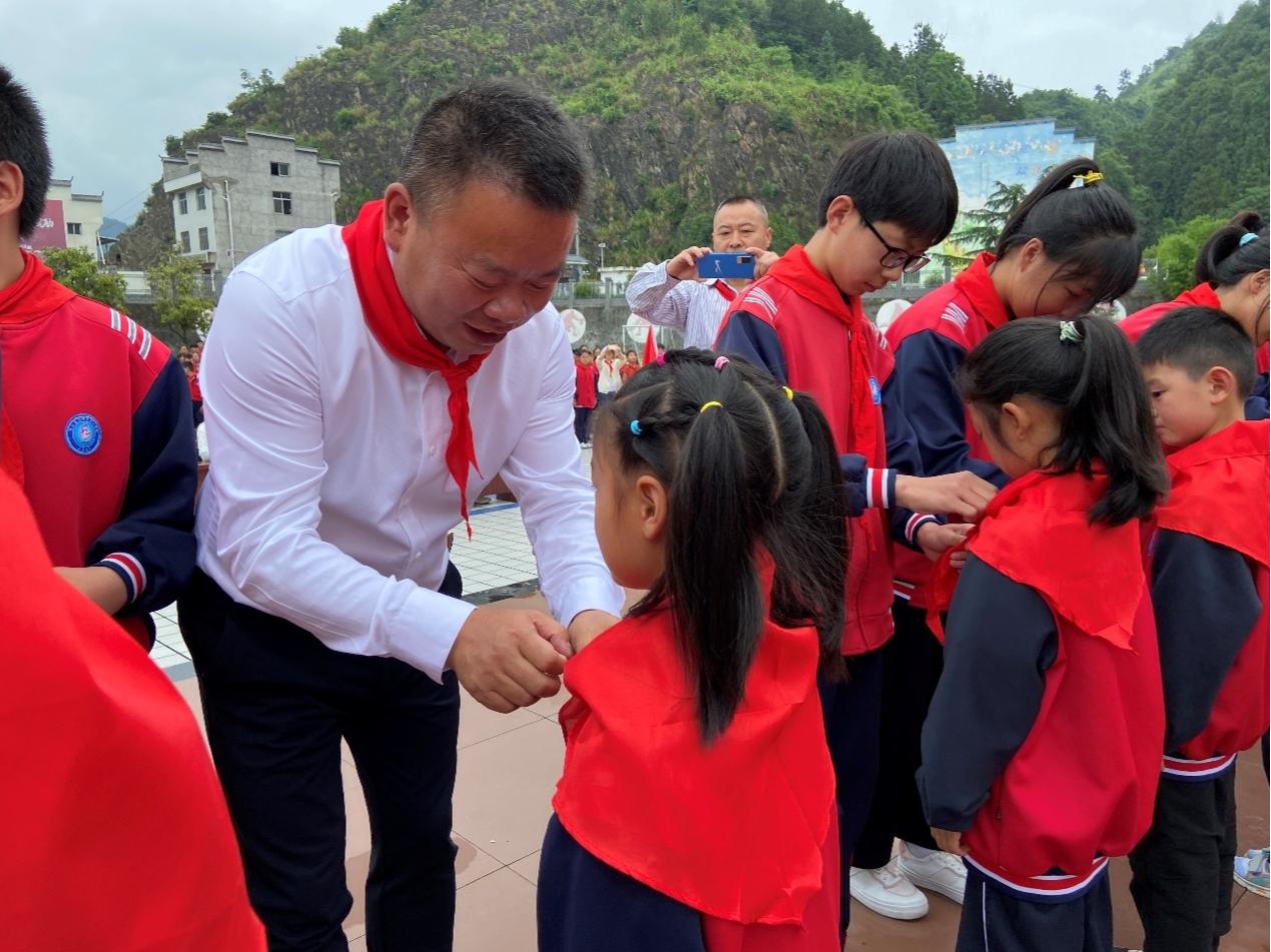 深河乡九年一贯制学校举行“喜迎二十大”系列活动