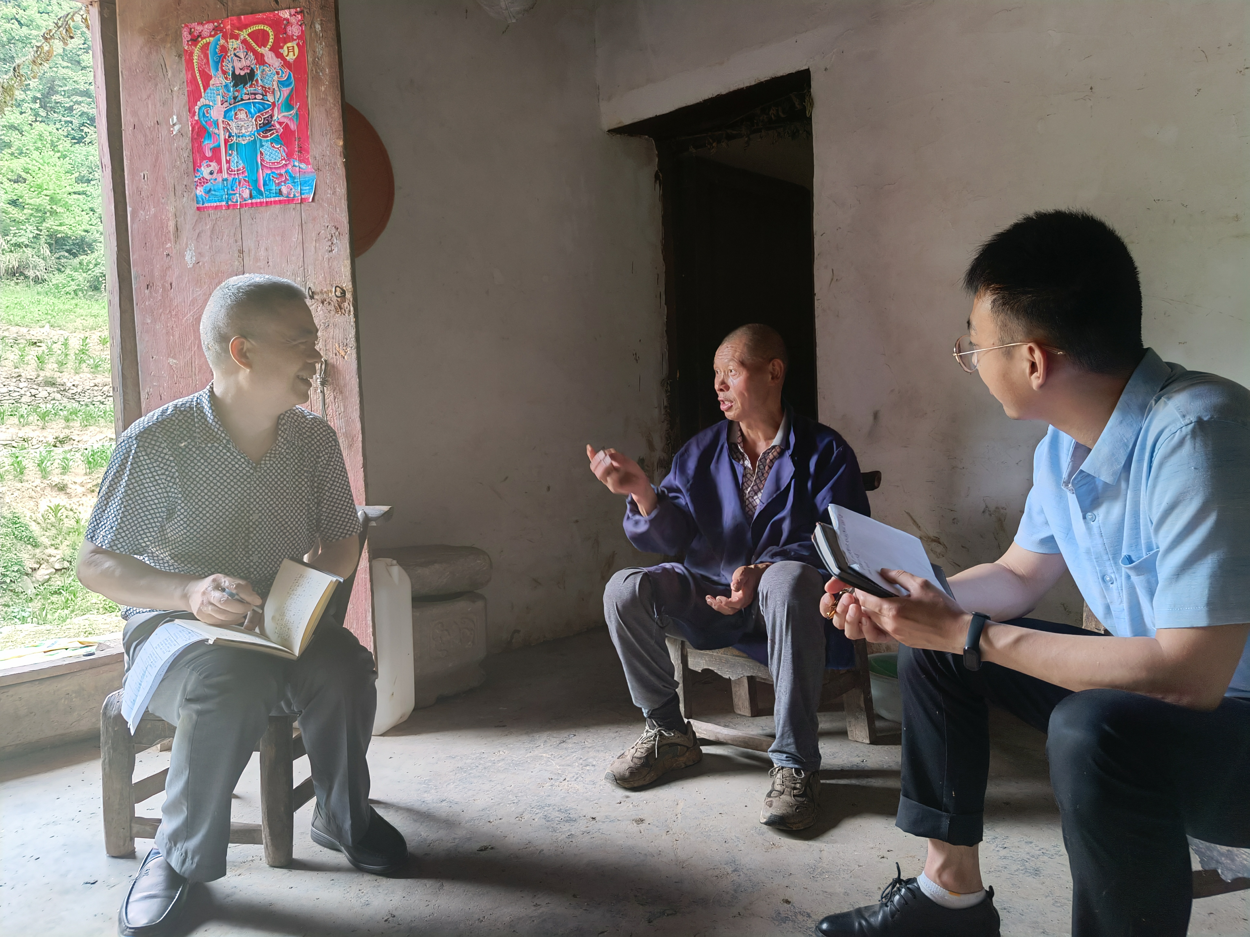 县人才服务中心：开展下基层为民纾困解忧实践活动