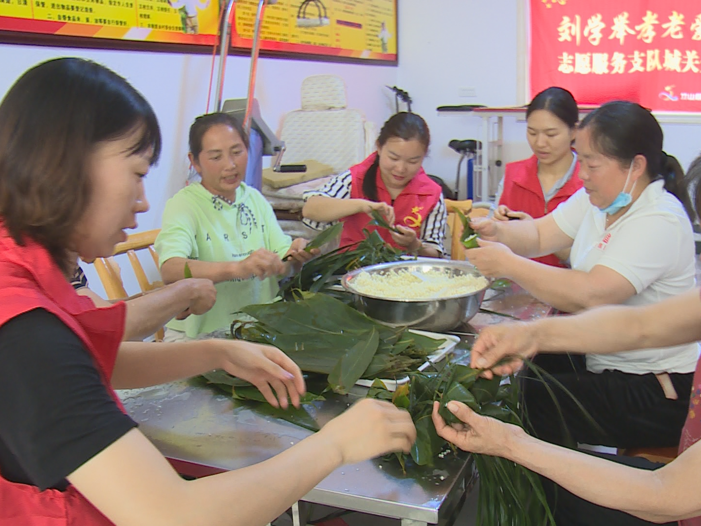 城关镇开展“粽情迎端午 文明过佳节”主题活动