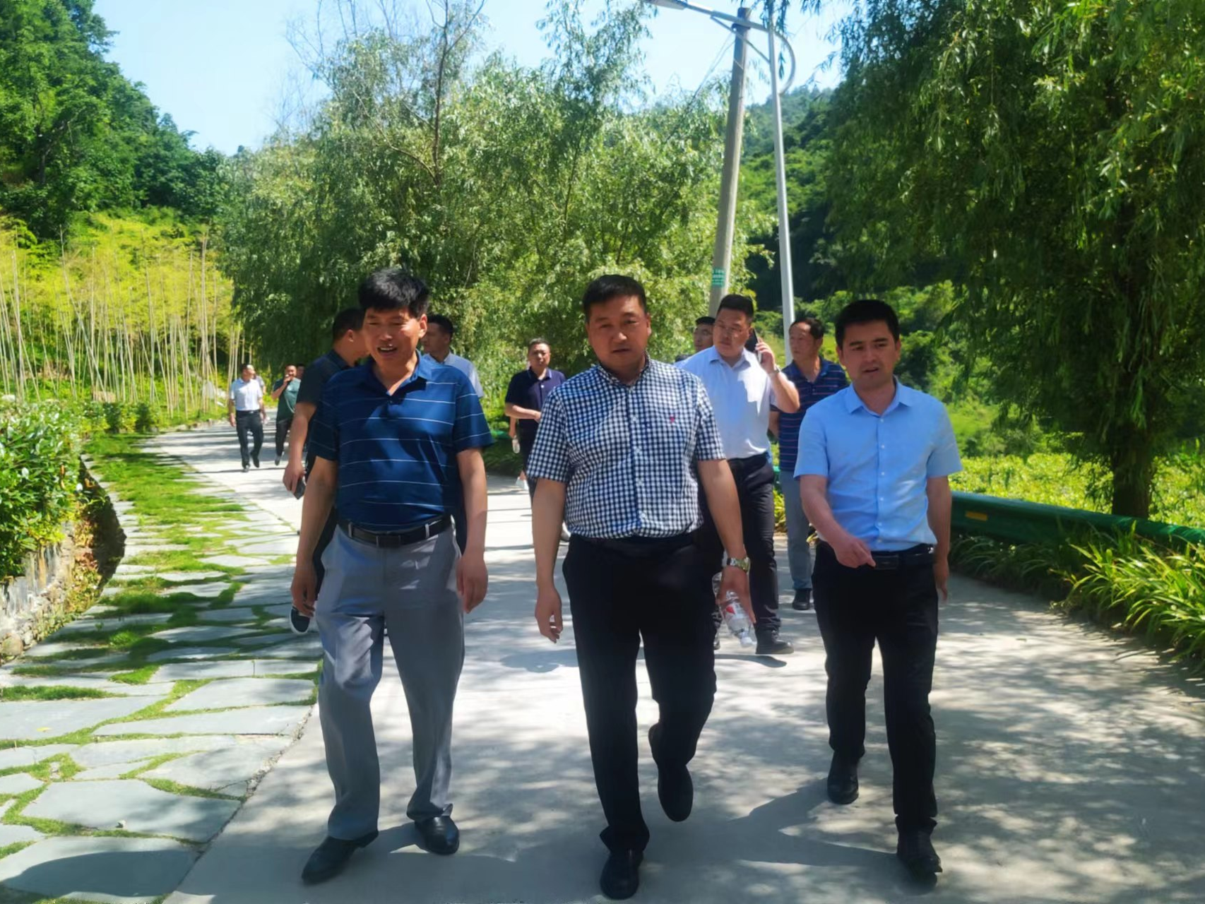 官渡镇：观摩学习提干劲  助力振兴谋新篇