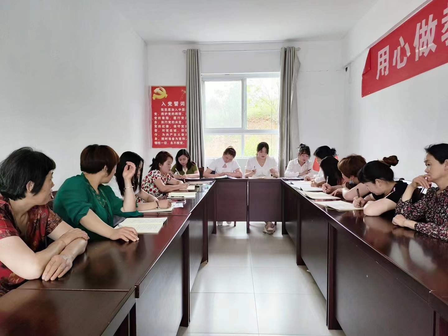 擂鼓镇护驾幼儿园召开“清廉学校”建设工作推进会