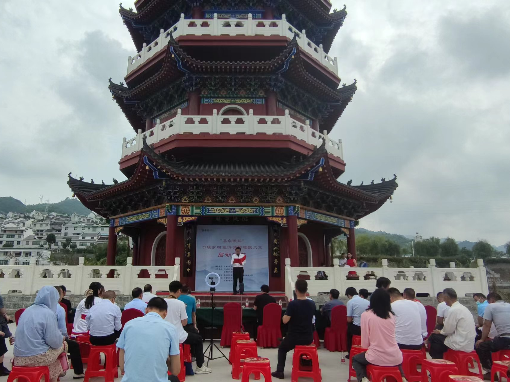 “圣水湖杯”十堰鄉(xiāng)村旅游詩(shī)詞楹聯(lián)大賽啟動(dòng)