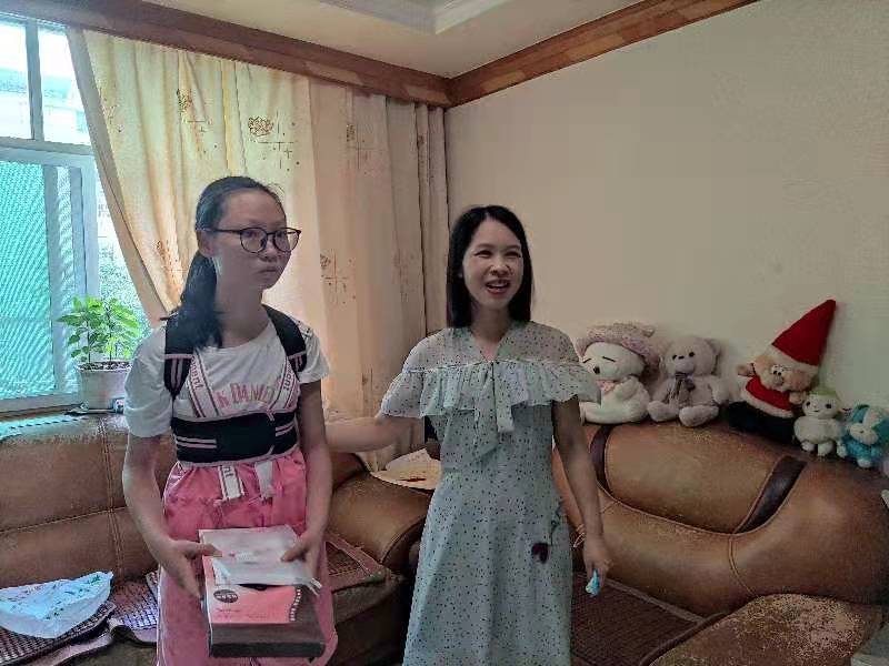 县妇联：基层走访暖民心