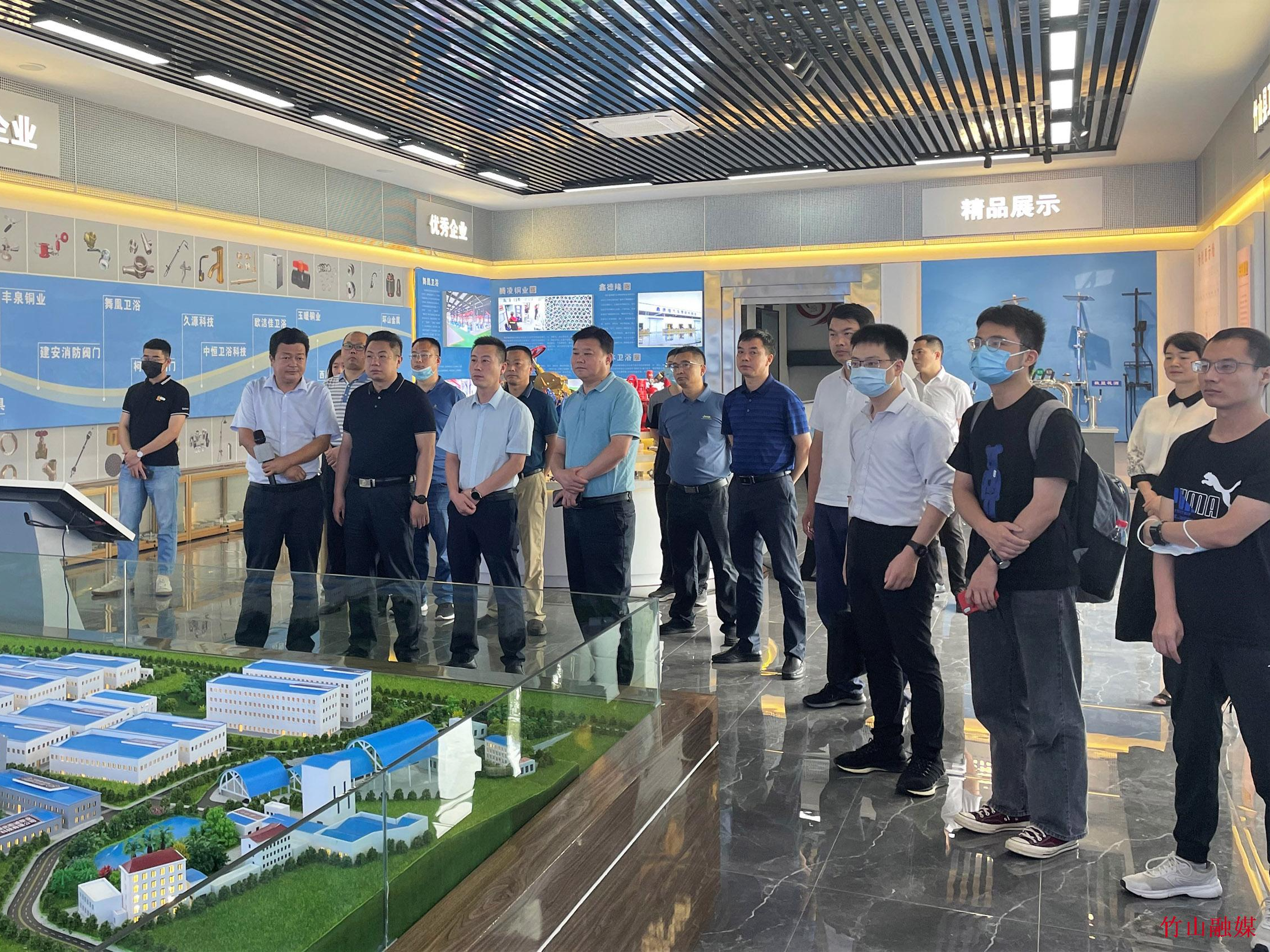 市统计局来我县调研经济社会高质量发展情况