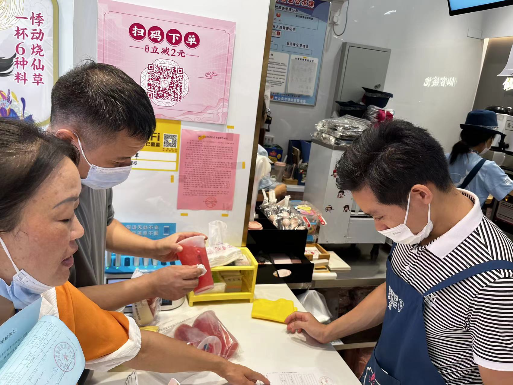 县公共检验检测中心开展外卖食品安全检查
