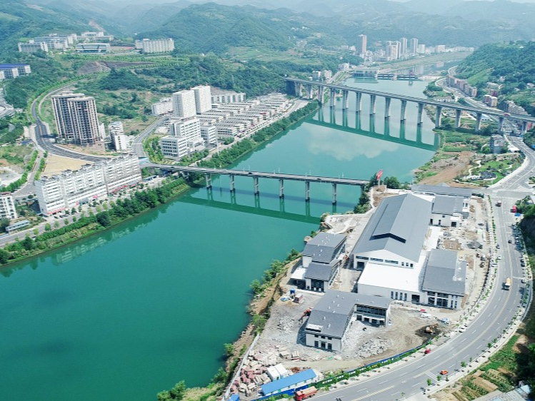 县畜牧兽医服务中心：“三强化”抓党风廉政建设