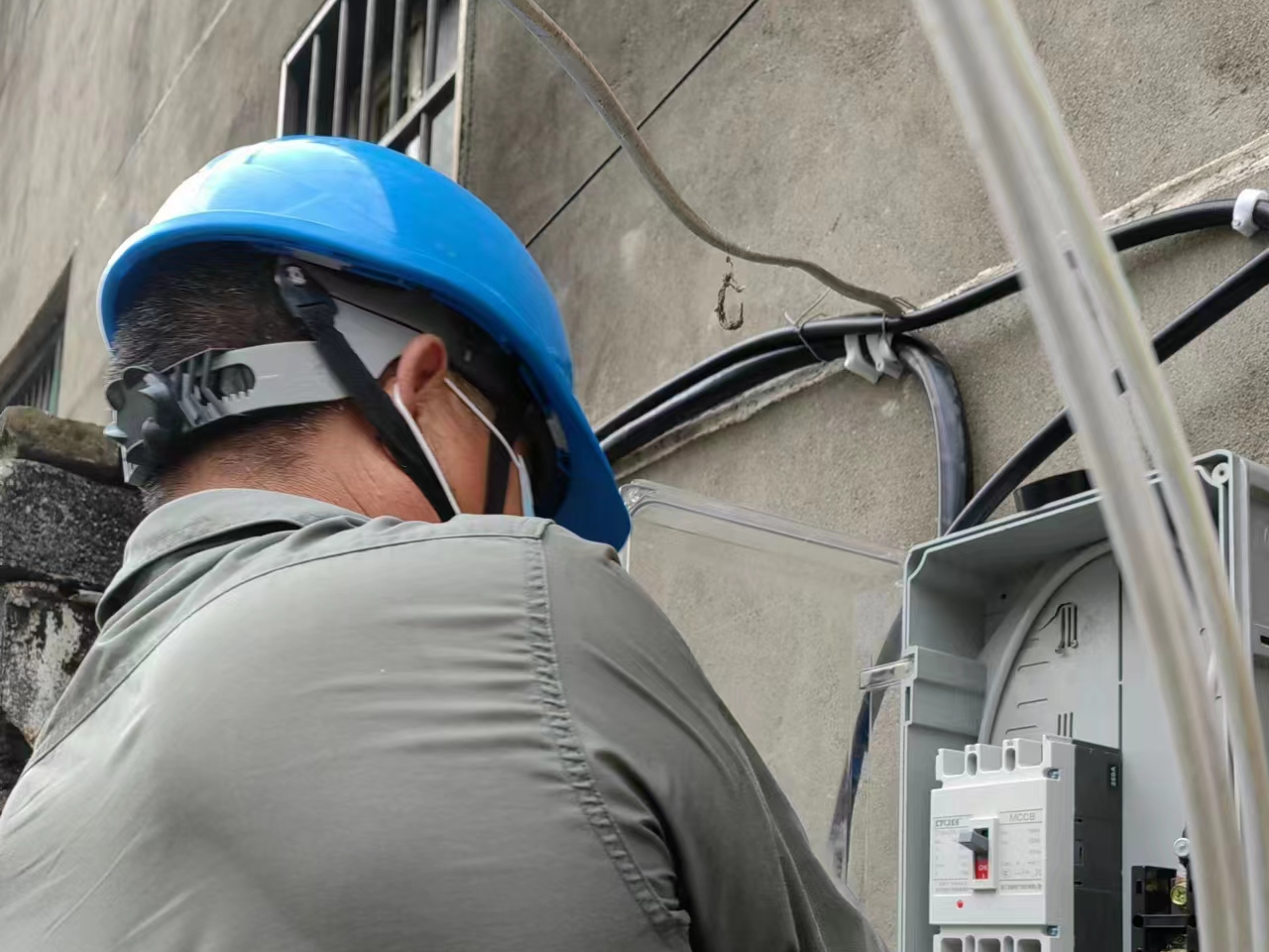 竹山供电高效服务为战“疫”护航