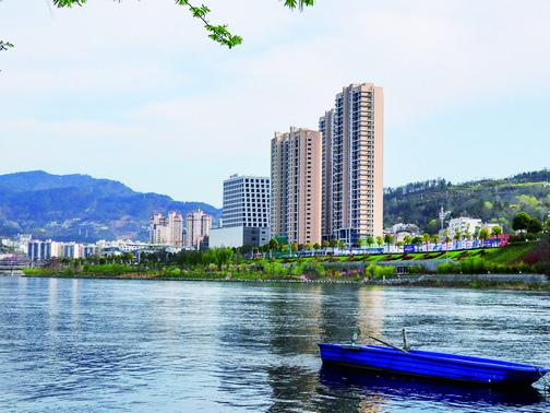 陈建平：坚持严的主基调不动摇 坚定不移建设清廉竹山