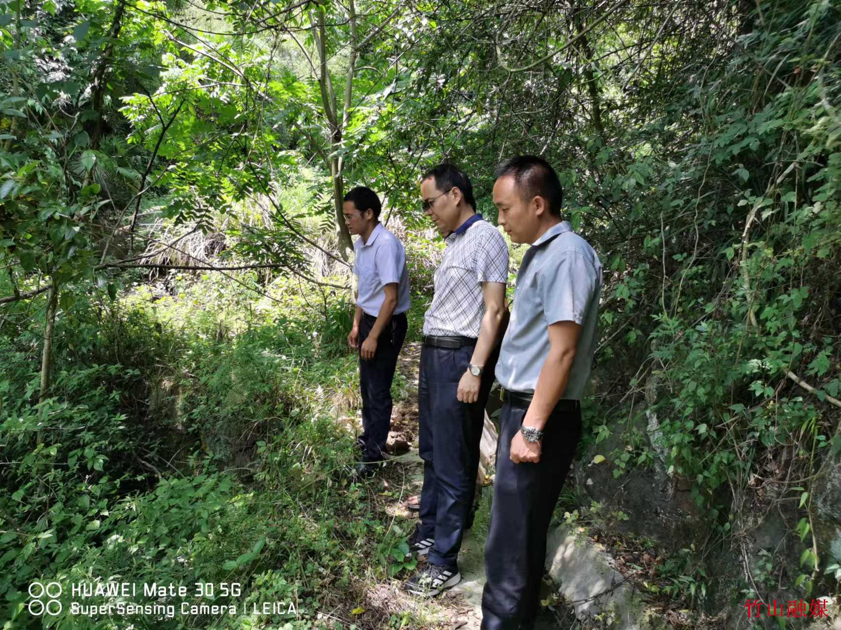 县粮食安全保障中心让村民喝上“放心水”