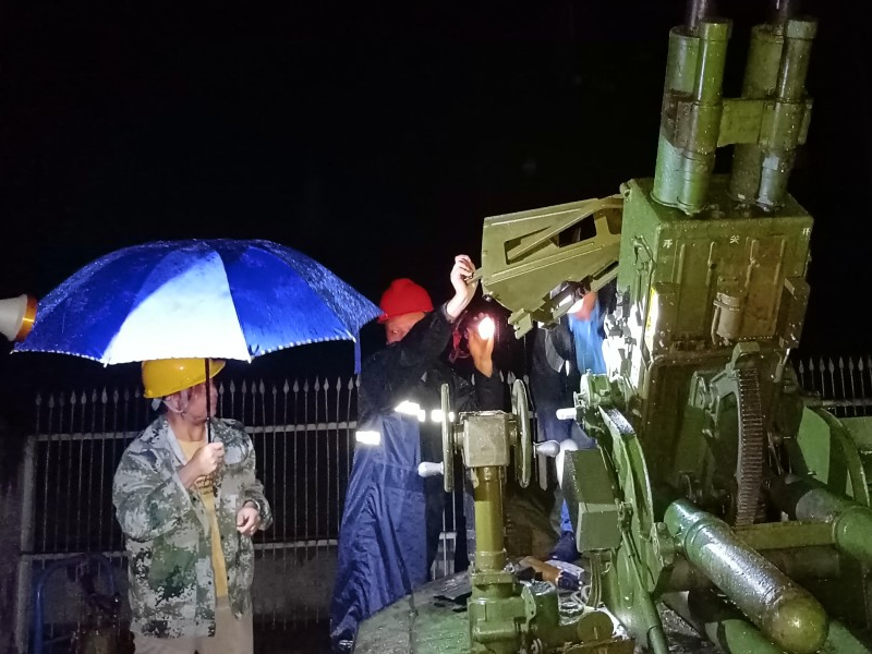 我县开展人工增雨作业有效缓解旱情