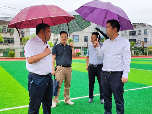 县教育局暗访疫情下开学双减落实与劳动教育推进工作