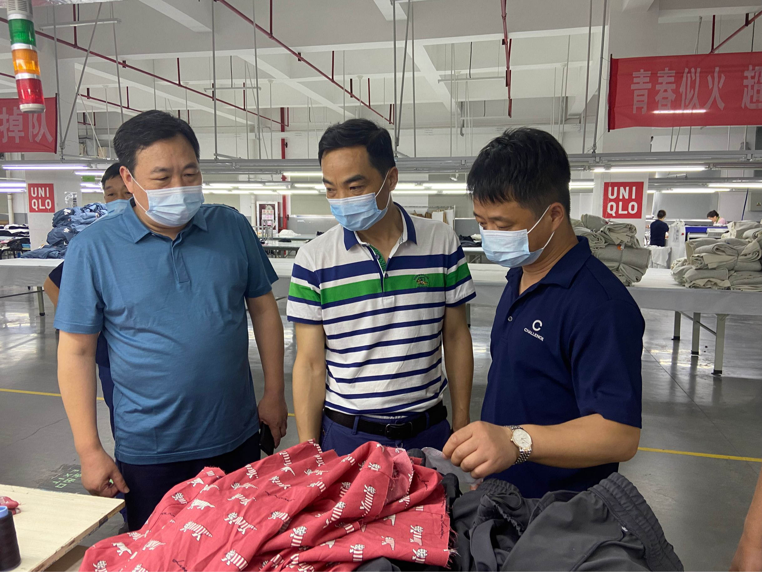 县人社局靶向施策助力企业纾困稳岗