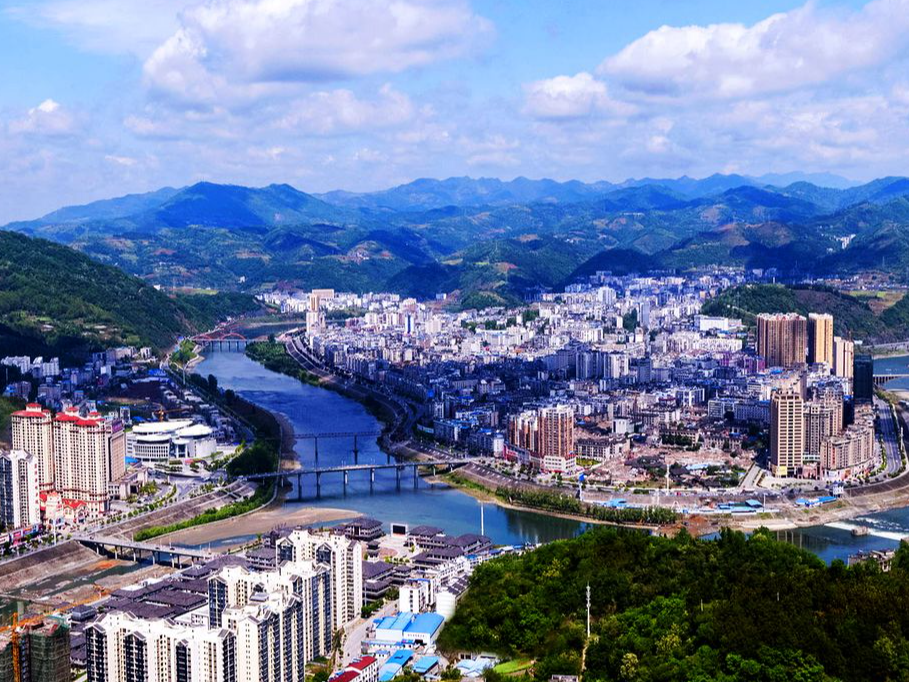 城关镇督导检查开学准备工作