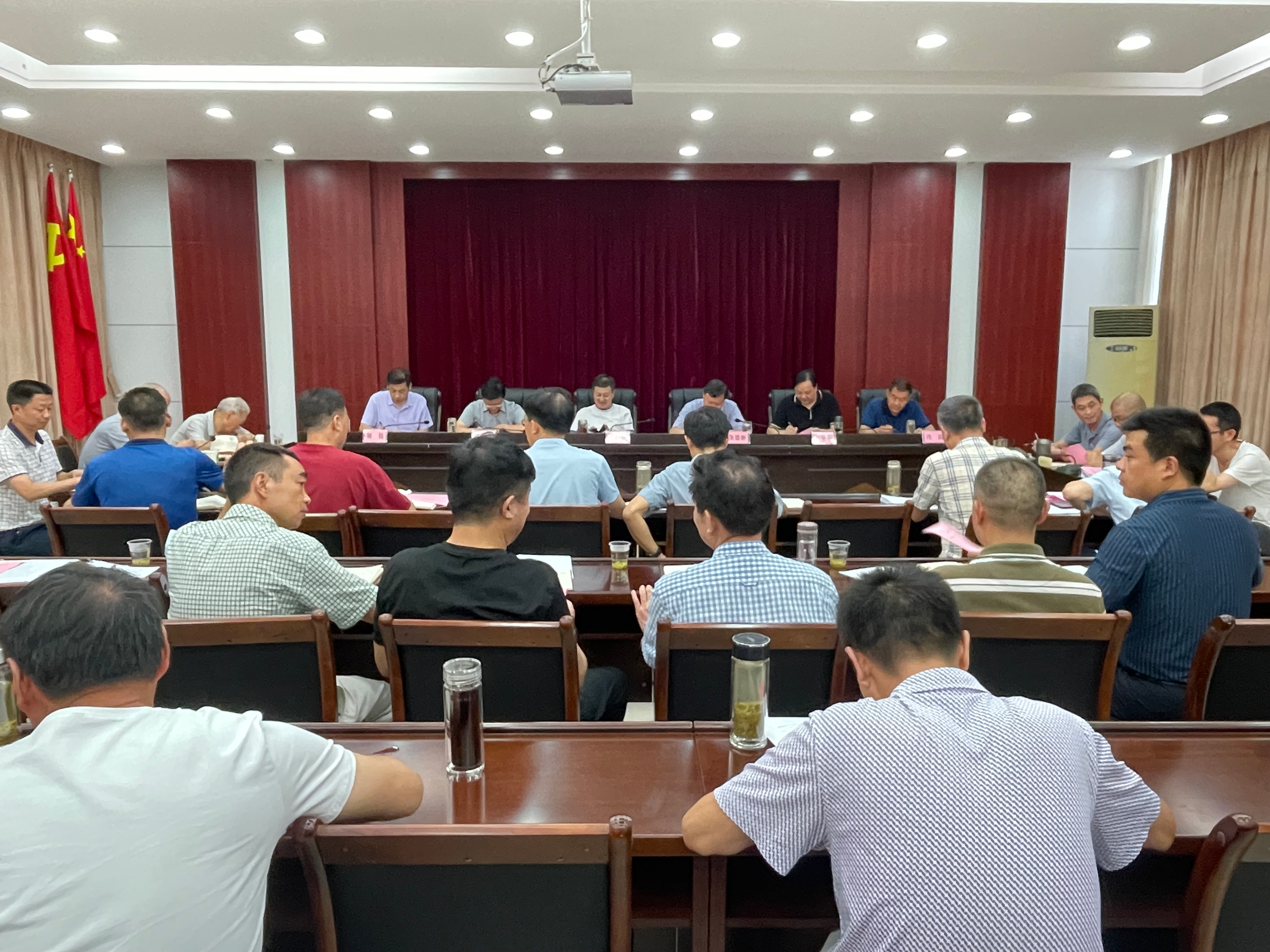 县人大常委会机关：廉政知识测试“考”问纪律作风