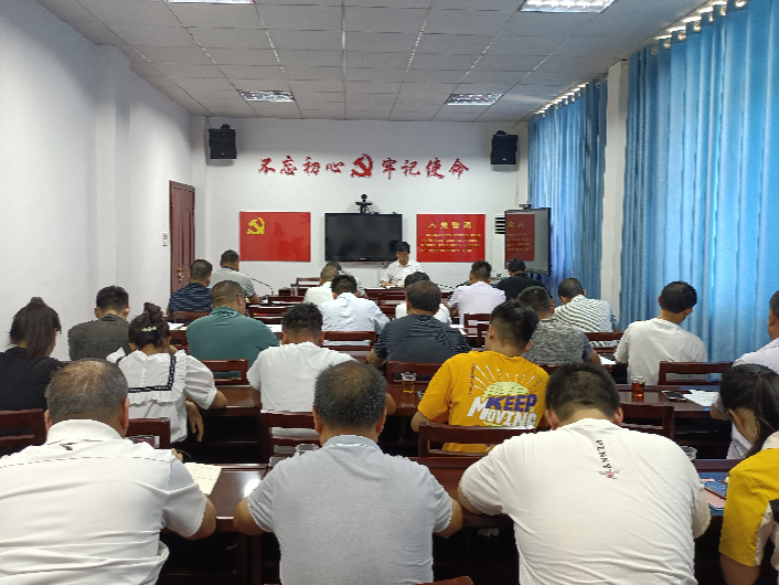 得胜镇召开八月份工作例会