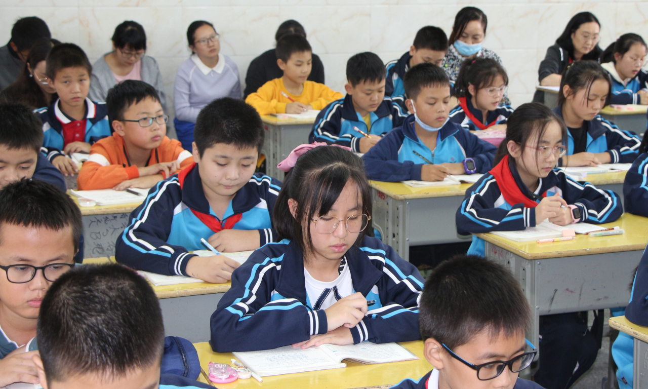 县教研室在溢水镇开展教学视导活动