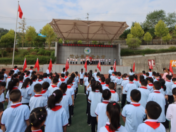 恒升小学：启动“红领巾奖章”争章系列活动