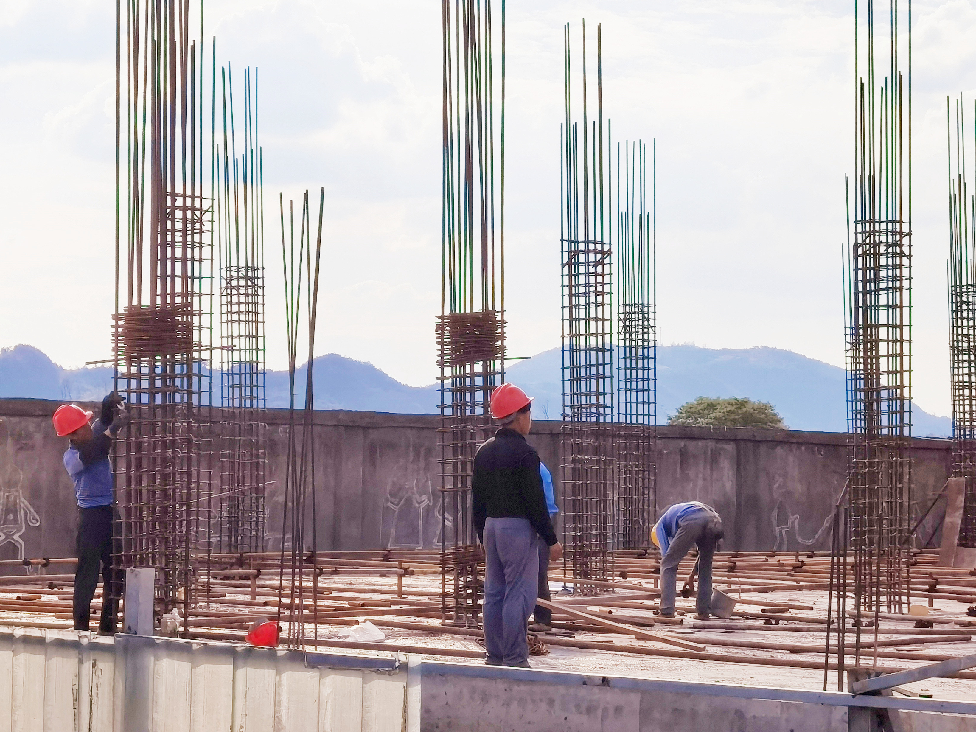 双坝小学：“小食堂”改扩建撬动“大民生”