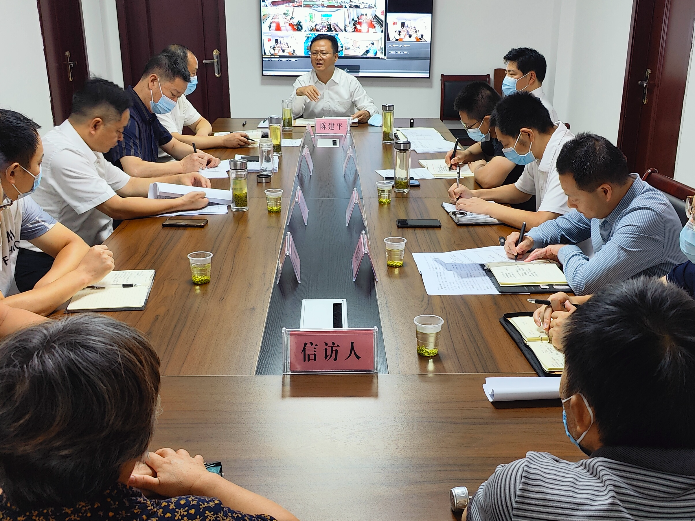 陈建平 ：站稳人民立场　用心用情办好民生实事