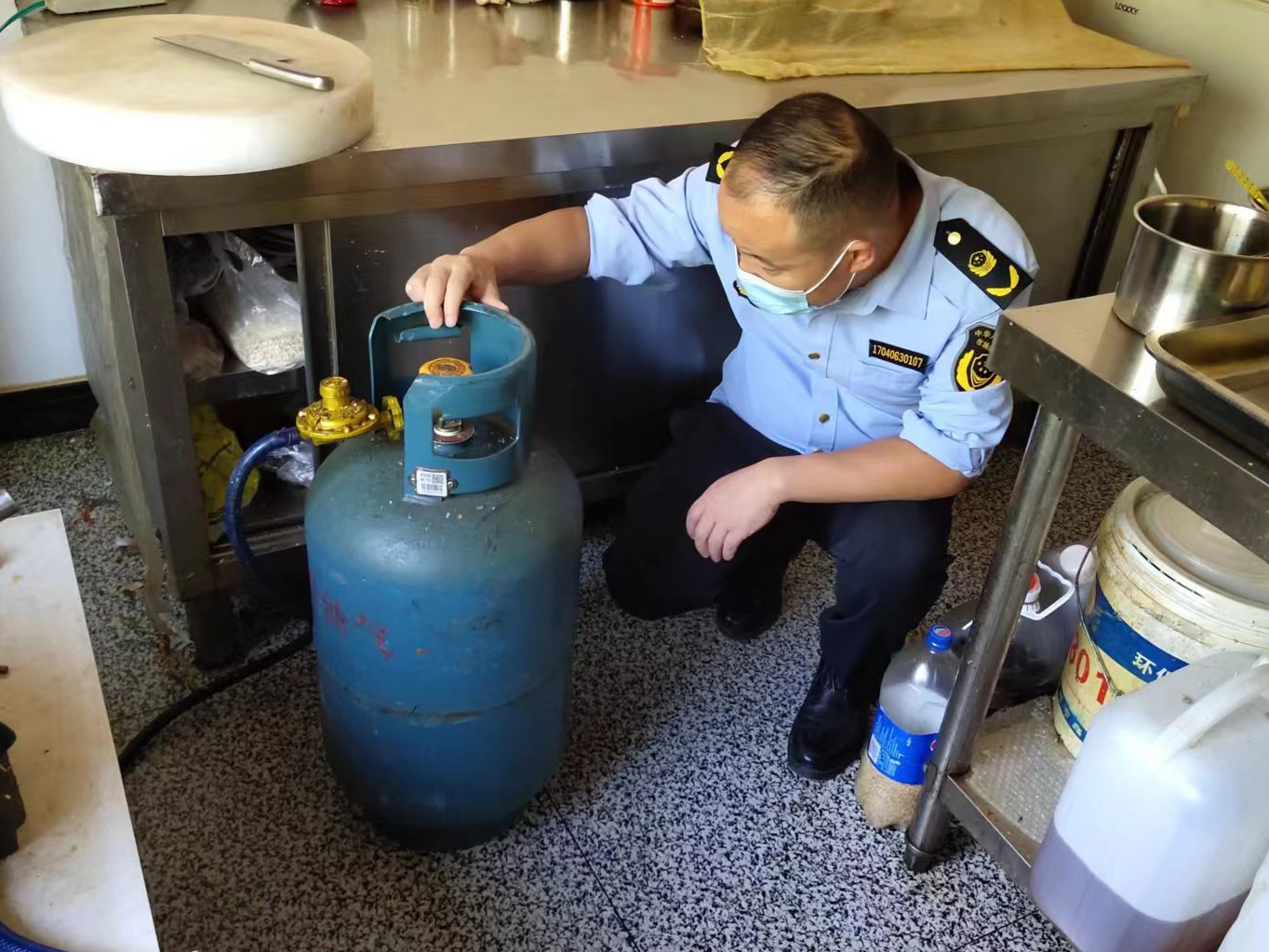 柳林乡：平安过节  欢度“十一”