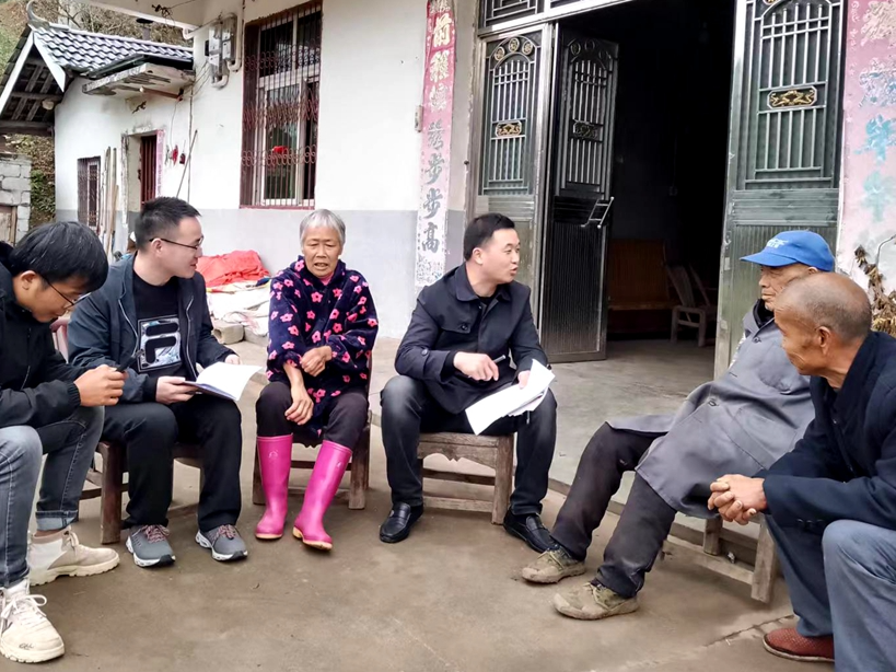 县司法局：印发“八五”普法系列读本