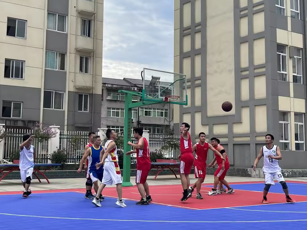 溢水中学举办篮球友谊赛