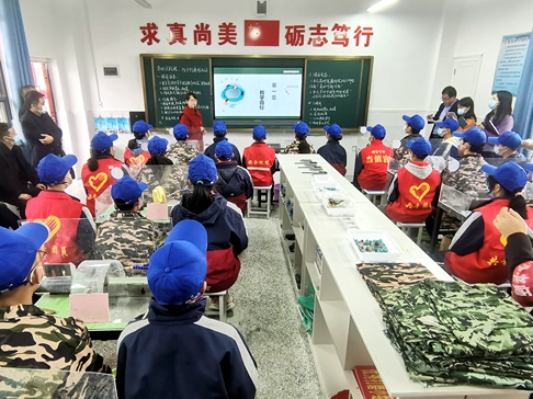 县教育局教研室：劳动课程育新人  联校教研促提升