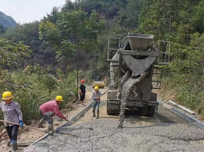 溢水镇：修路解决群众“出行难”