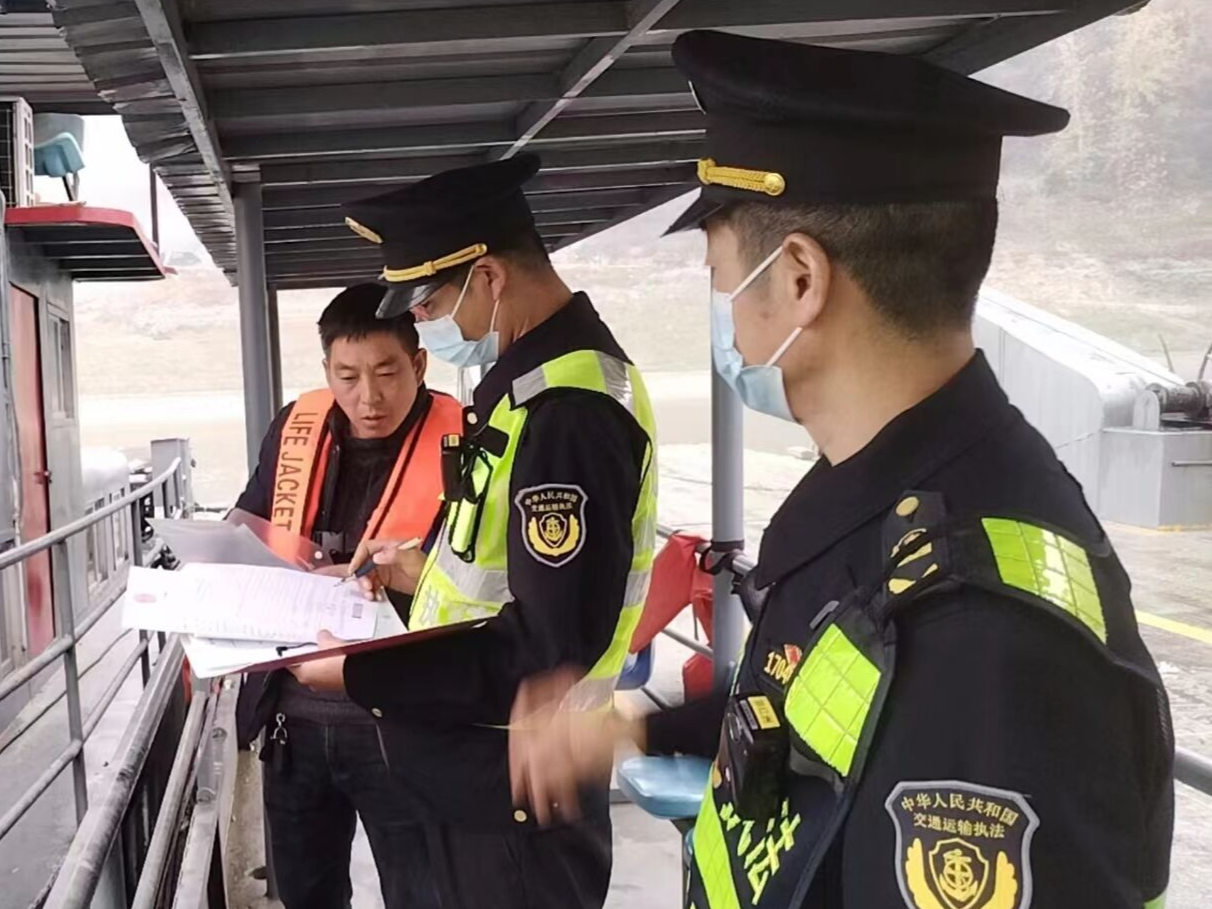 县交通运输执法大队全力保障船舶航行安全