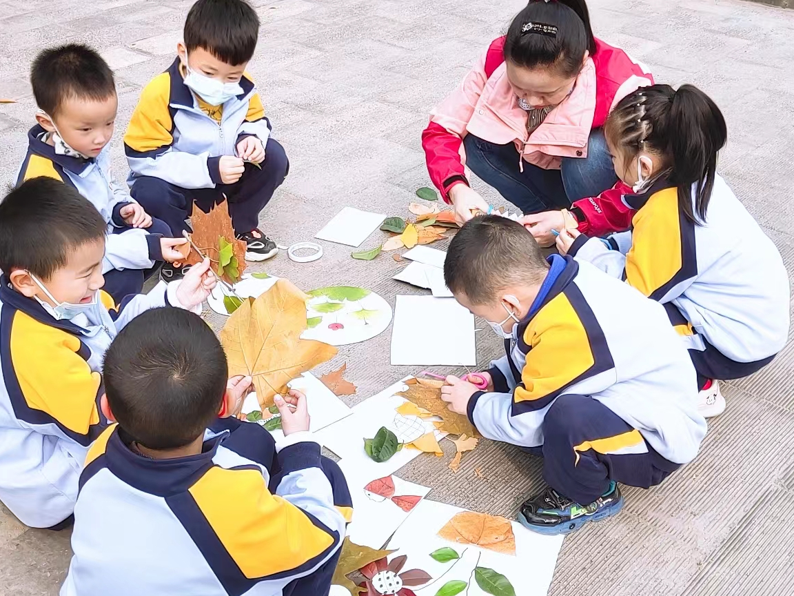 英才寶貝幼兒園開展尋找秋天主題活動