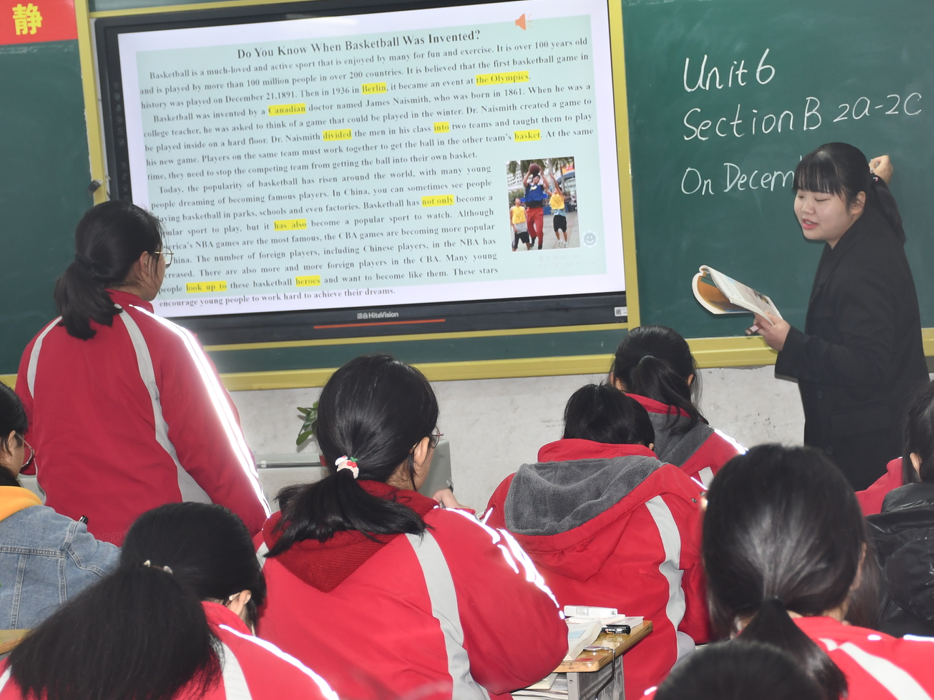 县教育研究室：送教到校促提升 区域携手共成长