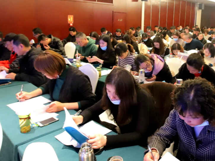 县教育局：开展校外教育培训 提升劳动育人能力