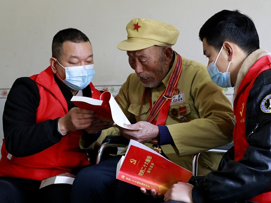 宝丰镇：送学上门  辅导到家