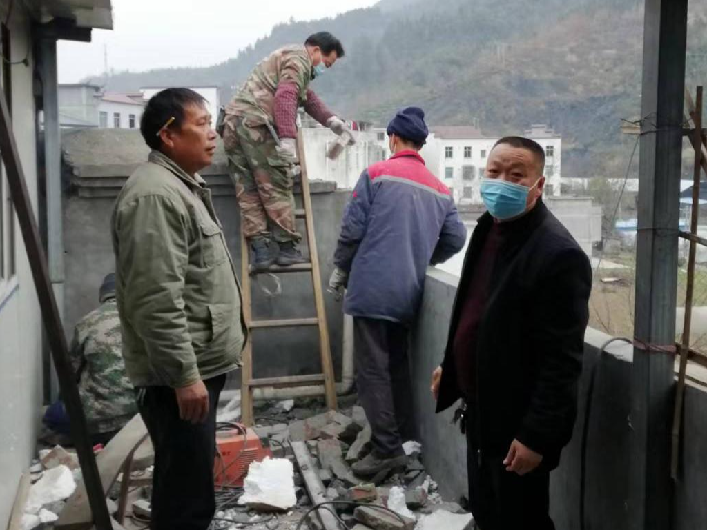得胜镇：“搬走”高压线，架起“连心桥”