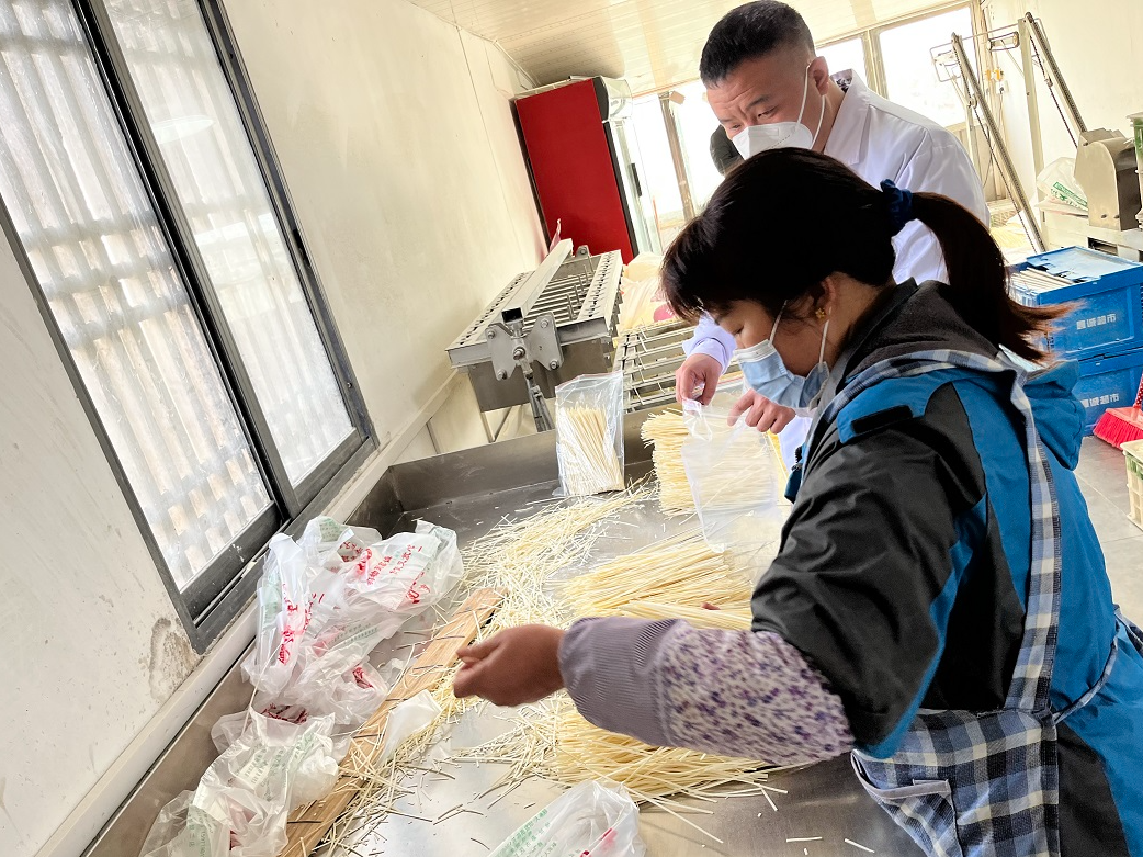 县公共检验检测中心认真把好粮食“安全关”