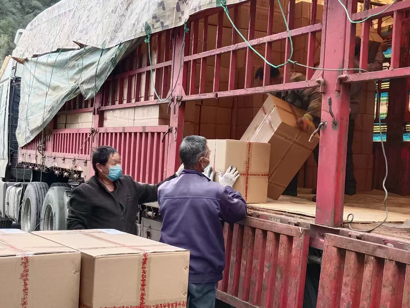 得胜镇今年第二批十星红茶出口俄罗斯