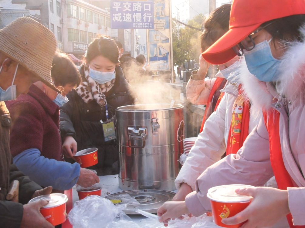 擂鼓镇西河村：传承特色腊八文化 弘扬尊老敬老风尚