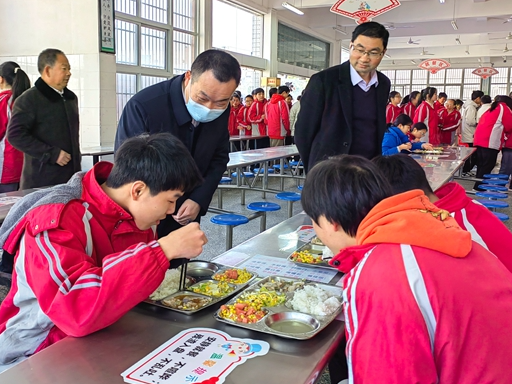 宝丰镇初三年级顺利开学
