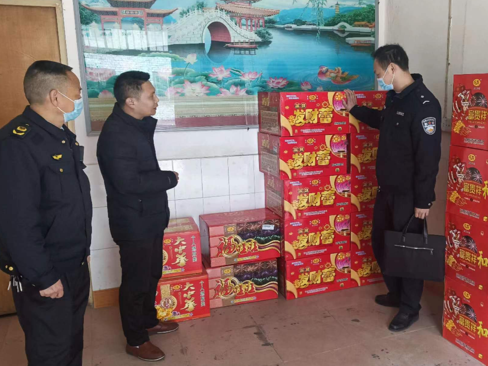 双台乡：开展烟花爆竹专项整治
