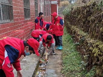 溢水中学开展爱国卫生运动志愿服务活动