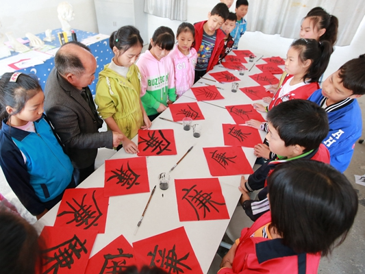 宝丰镇：打造“一校一品”  建设清廉学校